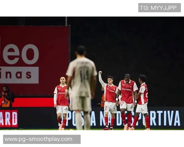 波尔图大胜本菲卡帽子戏法引发争议判罚全场沸腾